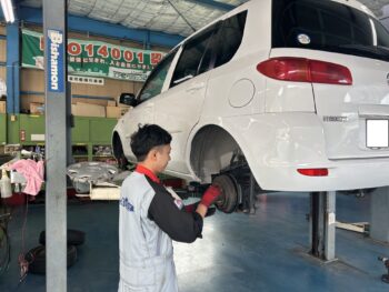 広島市佐伯区マッハ車検五日市石内バイパス店　マツダデミオ車検